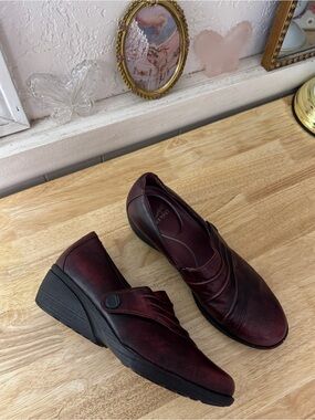 2000’s Dansko Burgundy Leather Wedge Loafers Comfort Shoes EU 41